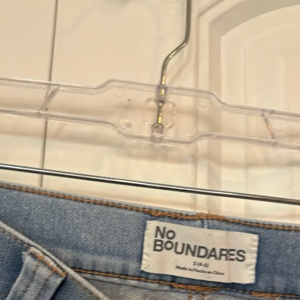 No Boundaries Light Wash Jeggings Size Small